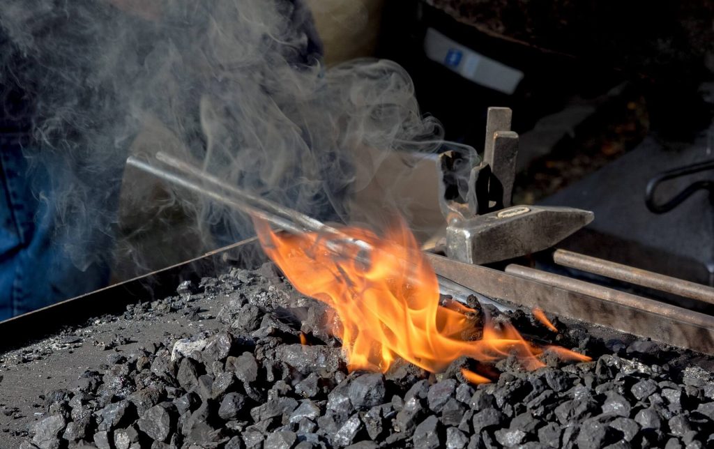 forge blacksmithing blade making
